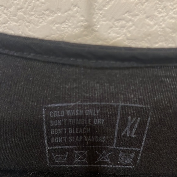 Abstract, design, tank top. Size XL. - Picture 2 of 3